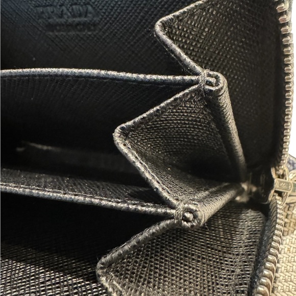 Authentic Prada Zip Around Robot Coin & Card Holder - Picture 5 of 6